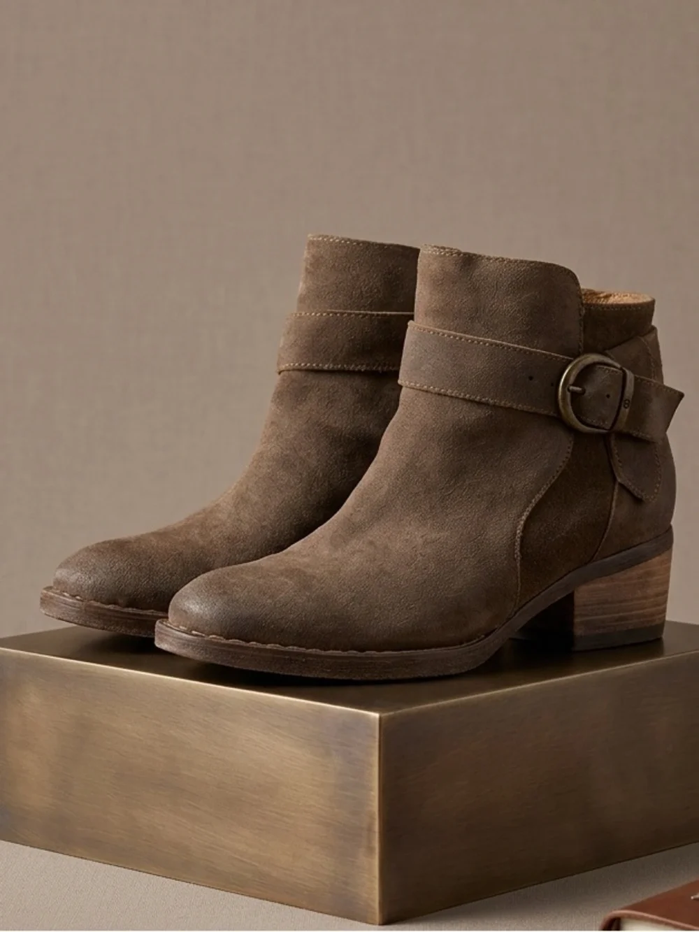 Born‎ Broo Brown Suede Ankle Booties with Side Buckle Size 7.5